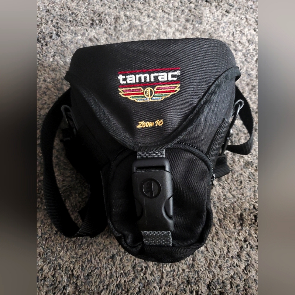 Tamrac Camera Bag  Zoom 16 Universal Adjustable Shoulder Strap